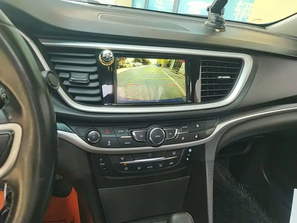 Buick Excelle 2018 — фото 13