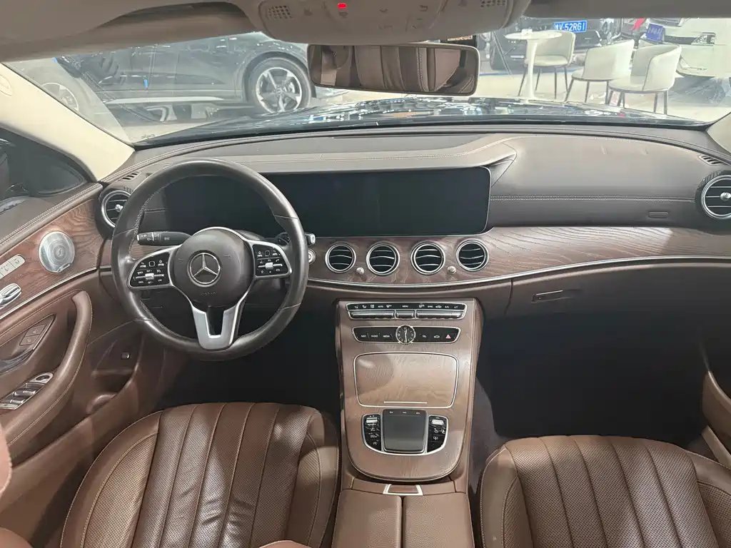 Mercedes-Benz E-Class 2020 — фото 8