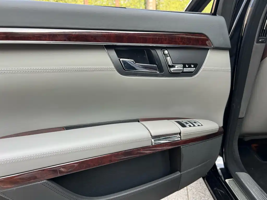Mercedes-Benz S-Class 2007 — фото 17