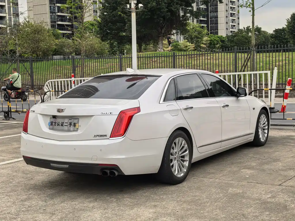 Cadillac CT6 2017 — фото 20