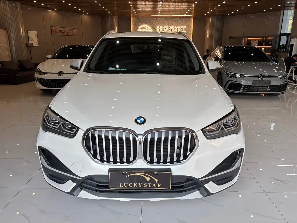 BMW X1 2022 — фото 8
