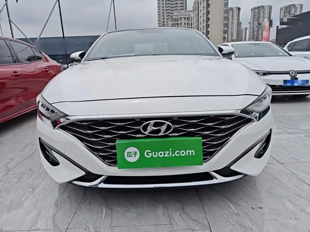 Hyundai Festa 2019 — фото 3