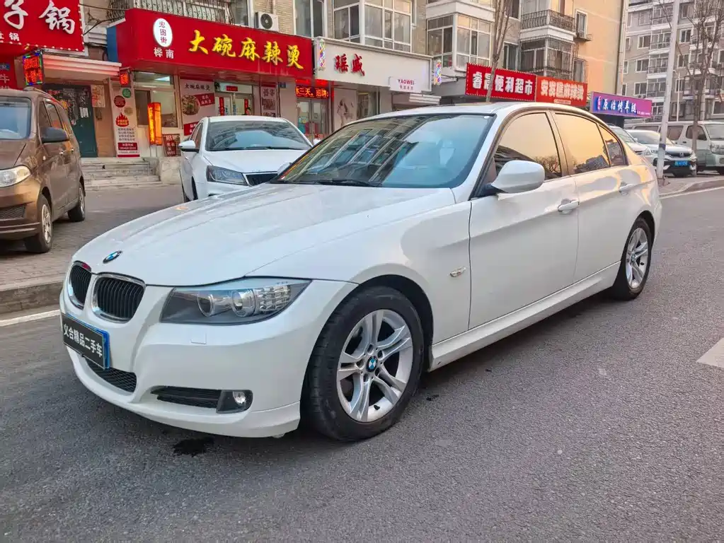 BMW 3 Series 2012 — фото 1