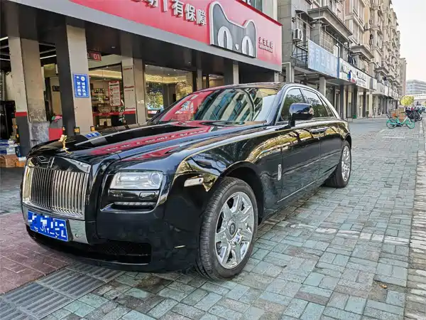 Rolls-Royce Ghost 2010