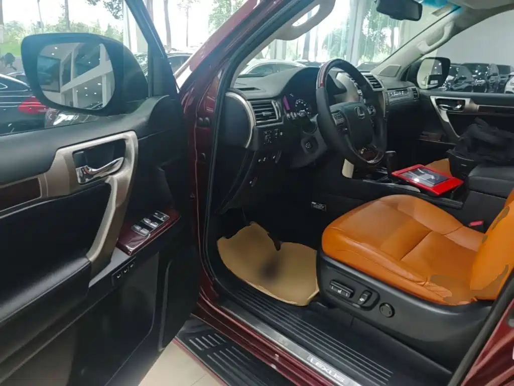 Lexus GX 2015 — фото 16