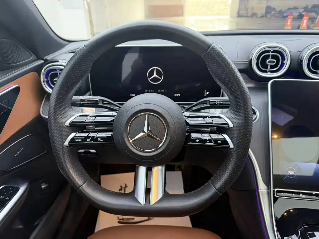 Mercedes-Benz C-Class 2023 — фото 8