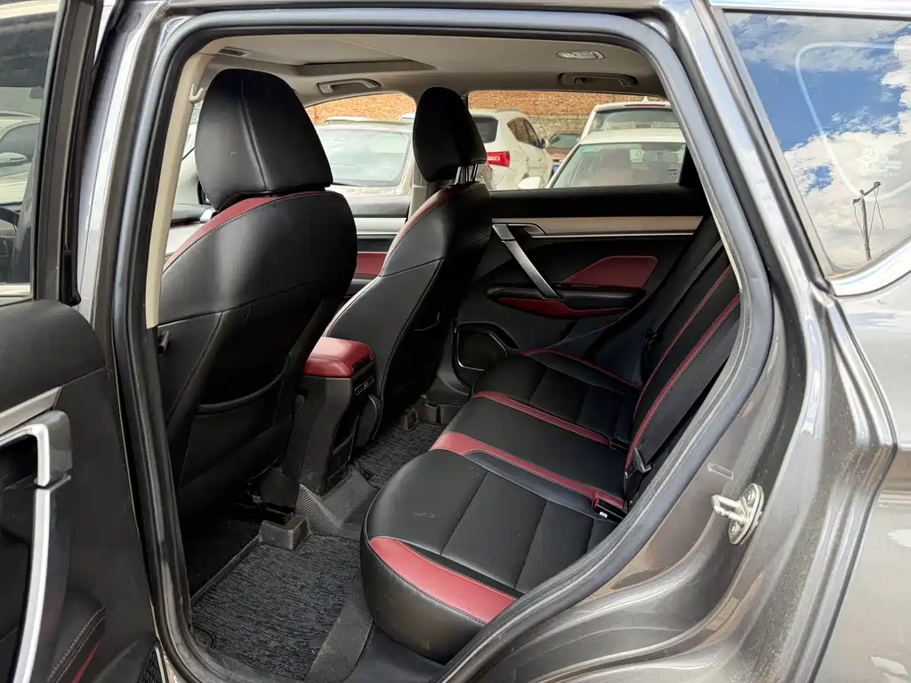 Geely Binyue 2022