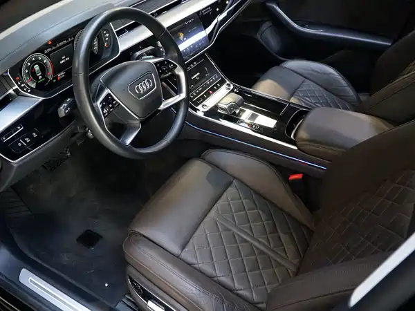 Audi A8 2022