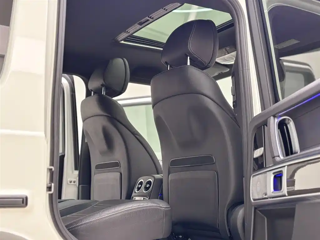 Mercedes-Benz G-Class 2020 — фото 27