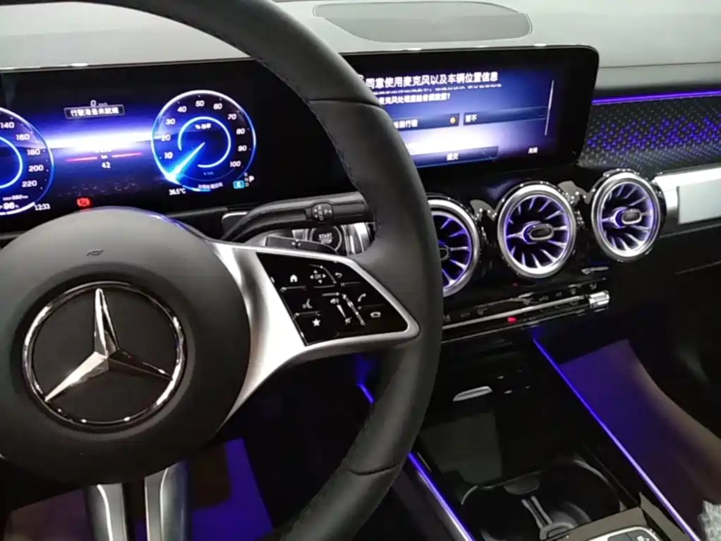 Mercedes-Benz EQB 2026 — фото 14
