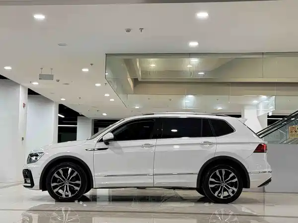 Volkswagen Tiguan L 2021