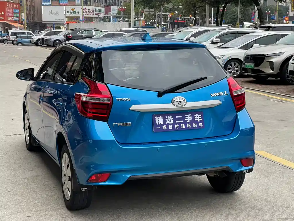 Toyota Yaris L 2016 — фото 6