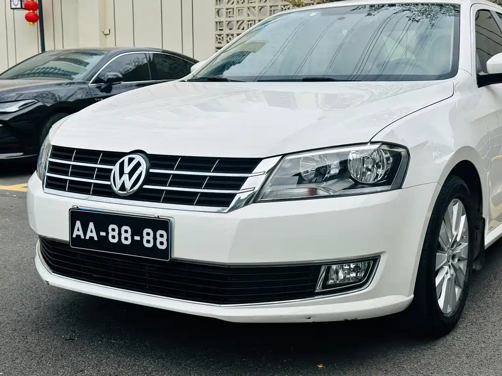 Volkswagen Lavida 2015 — фото 8