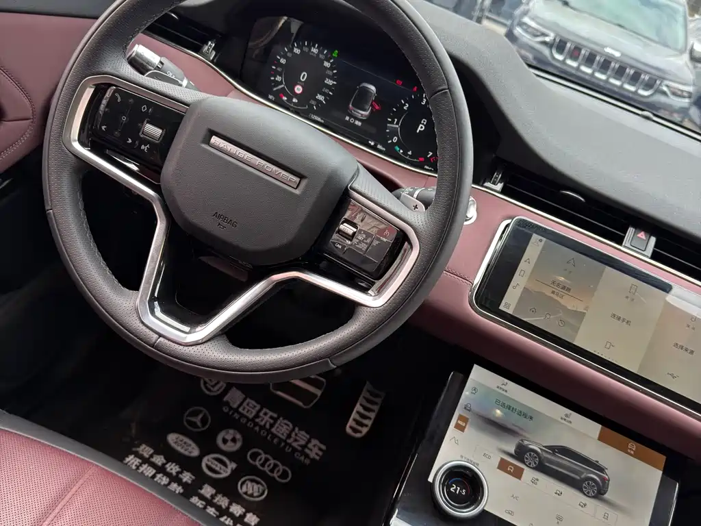 Land Rover Evoque 2023 — фото 14