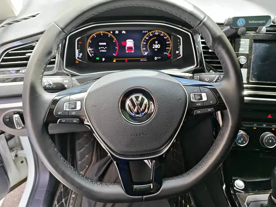 Volkswagen T-Roc 2020 — фото 15