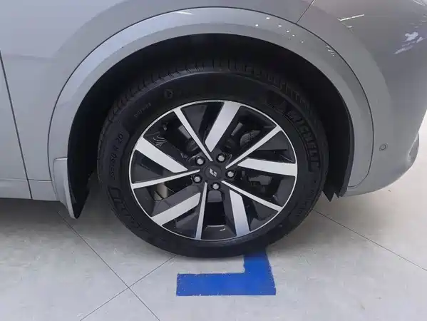 Li Auto L7 2023