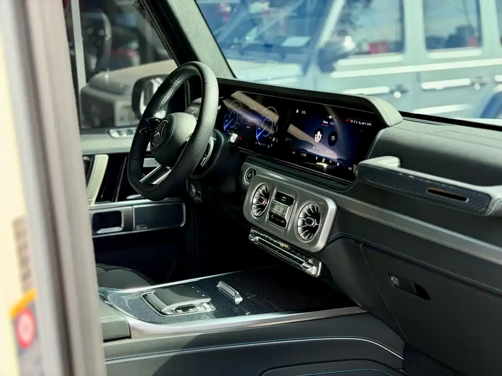 Mercedes-Benz G-Class New Energy 2025 — фото 21