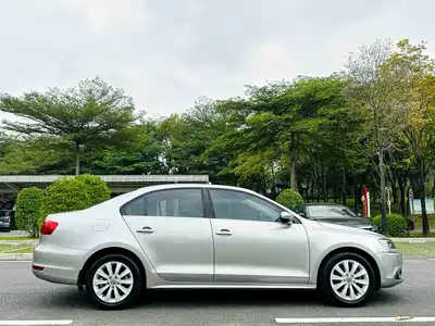 Volkswagen Sagitar 2014