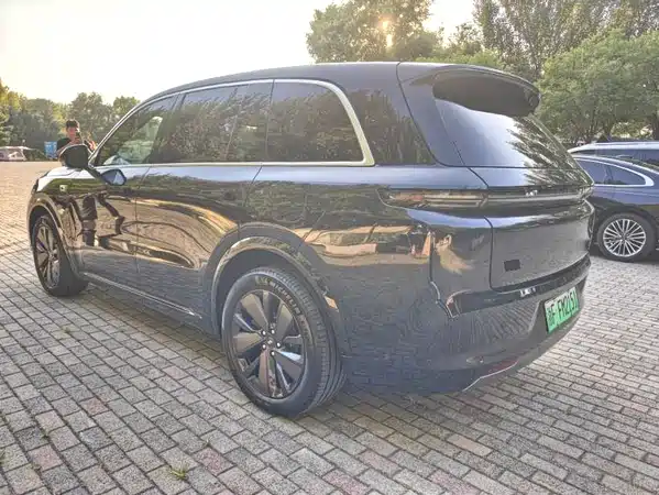 Li Auto L8 2026