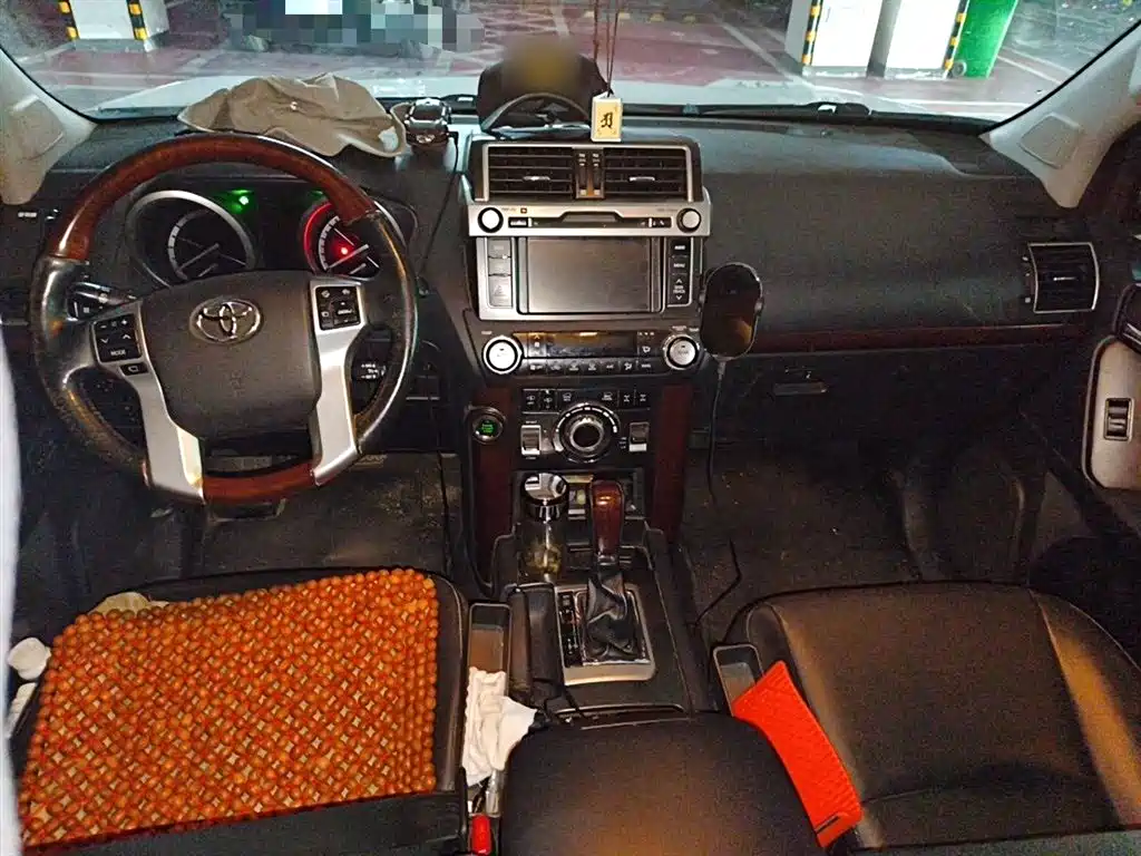 Toyota Prado 2015 — фото 13