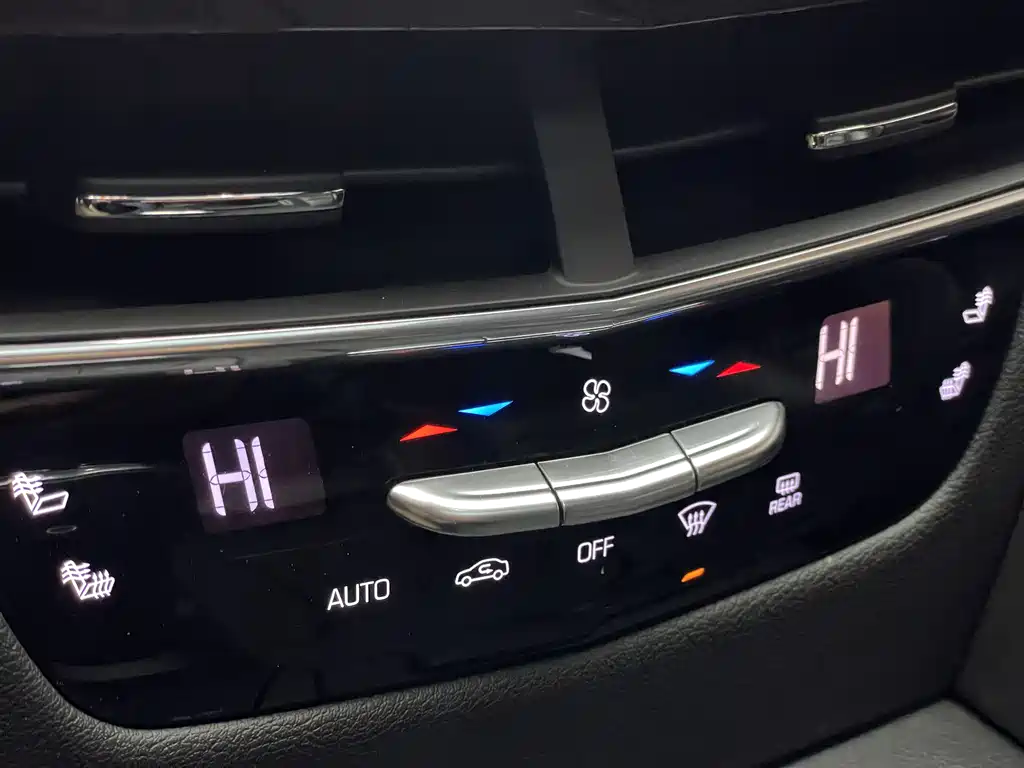 Cadillac CT6 2020 — фото 26