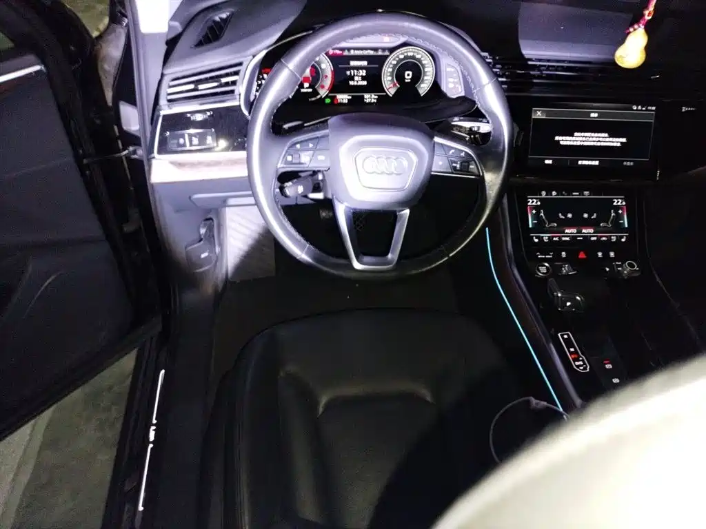 Audi Q7 2021 — фото 11