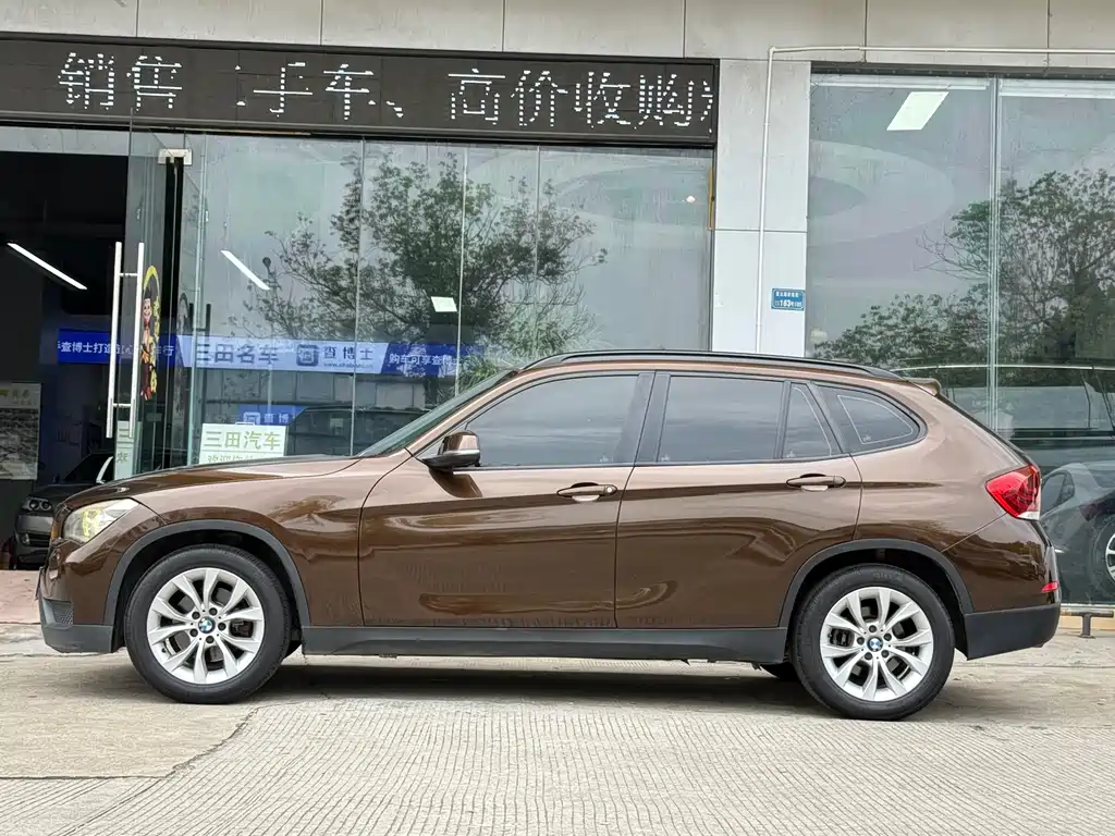 BMW X1 2014 — фото 13