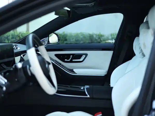 Mercedes-Benz Maybach S-Class 2023