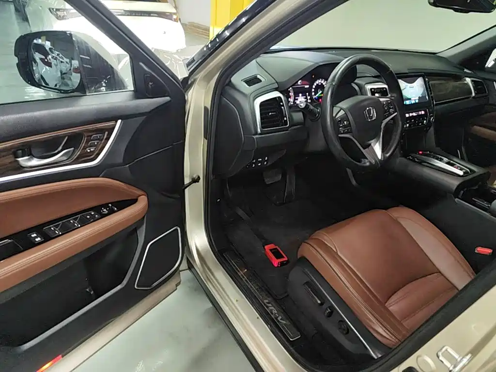 Honda UR-V 2018 — фото 16