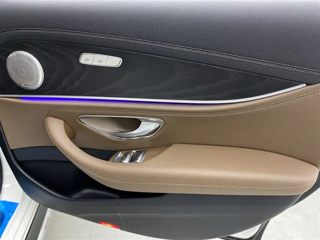 Mercedes-Benz E-Class 2020 — фото 22
