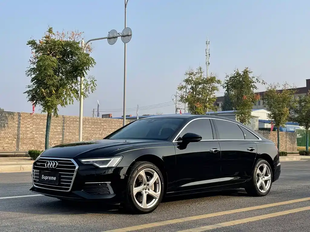 Audi A6L 2022