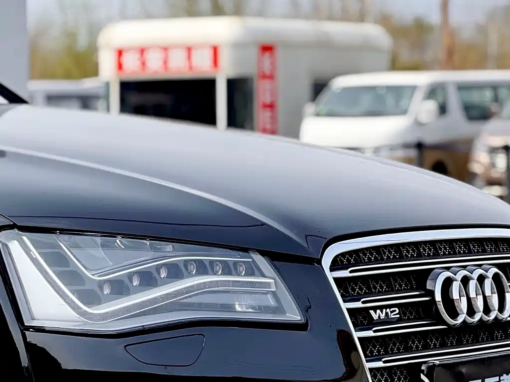 Audi A8 2012