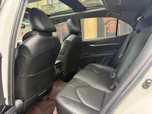 Toyota Camry 2021
