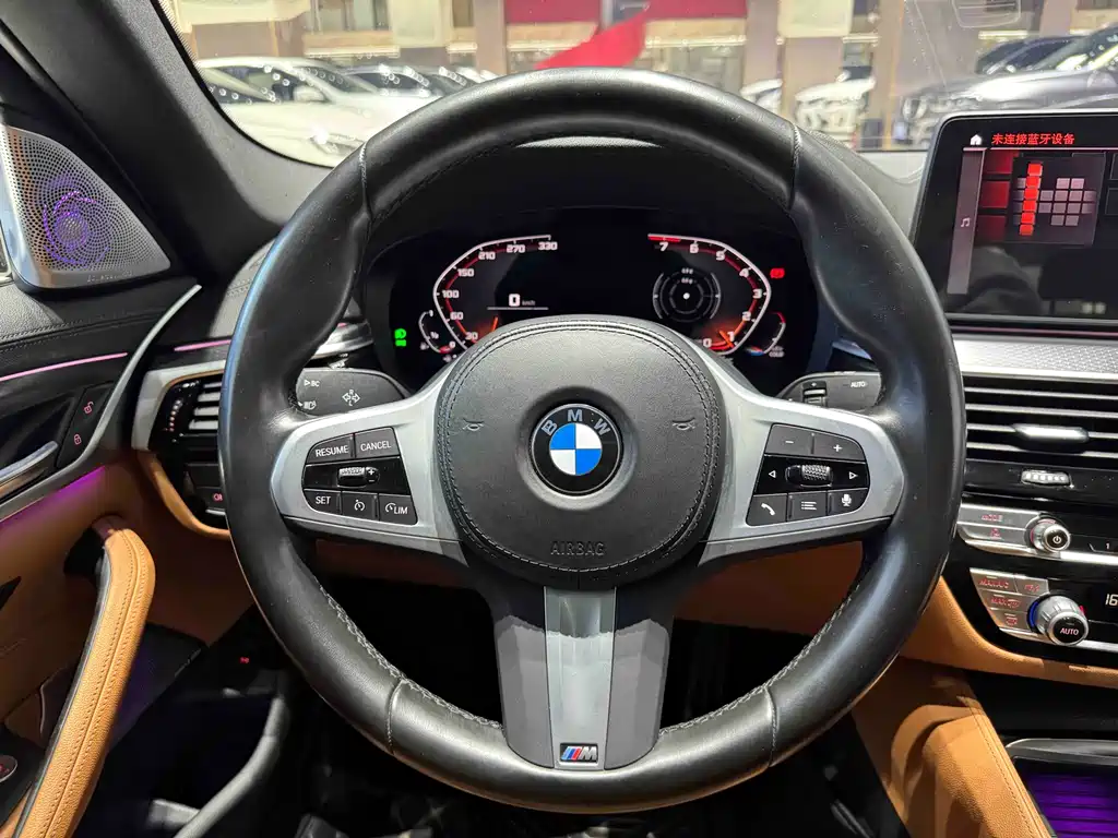 BMW 5 Series 2023 — фото 13
