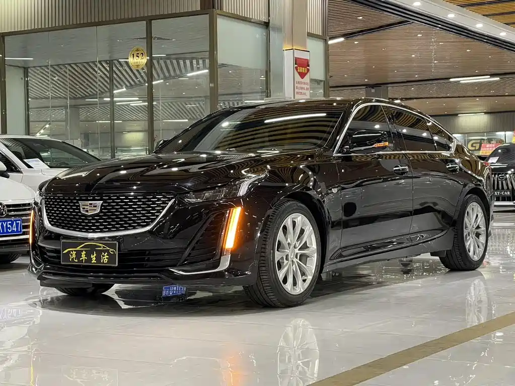 Cadillac CT5 2021 — фото 1