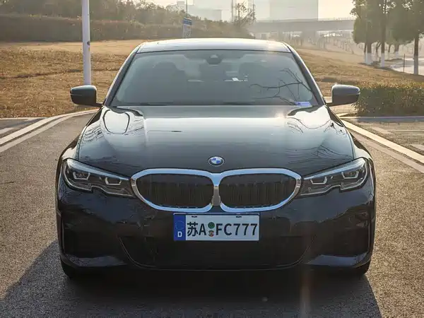 BMW 3 Series 2022