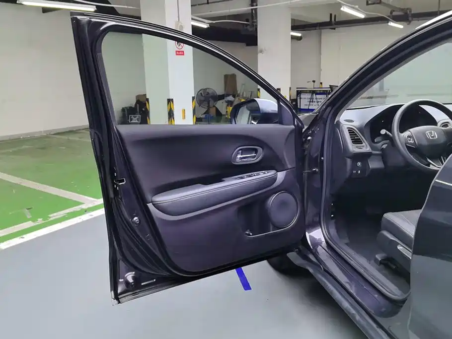 Honda Vezel 2016