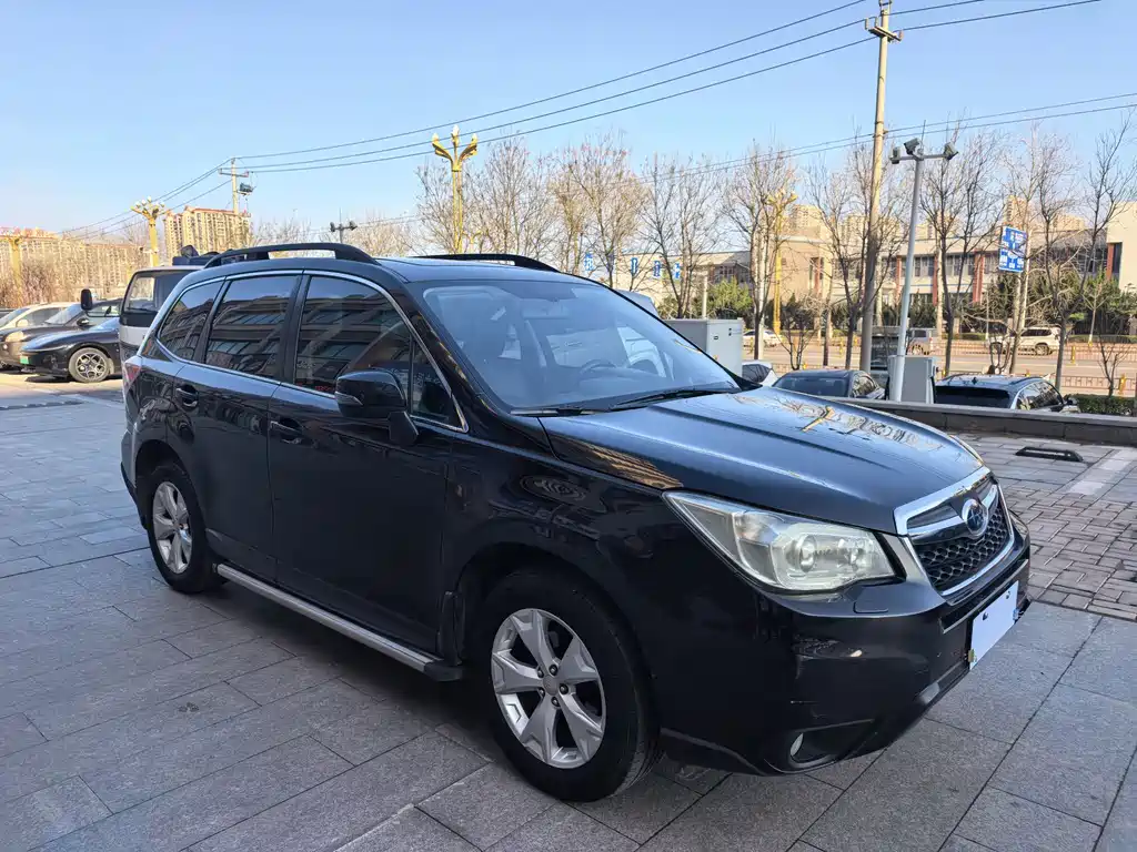 Subaru Forester 2015 — фото 3