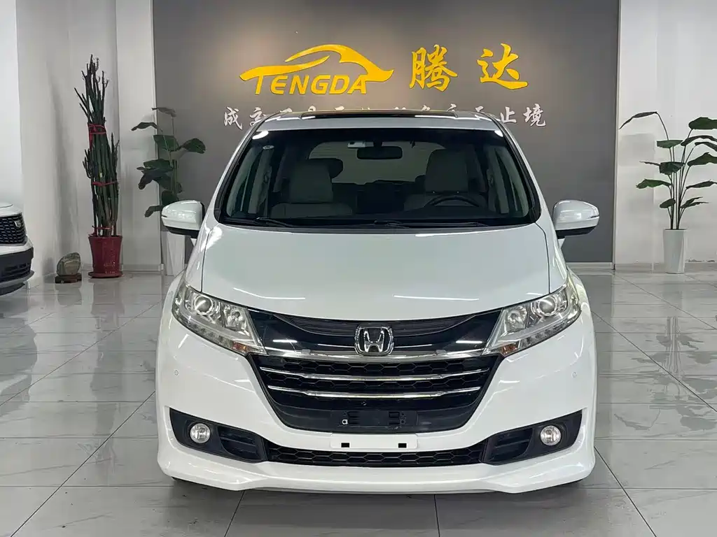 Honda Odyssey 2017 — фото 2