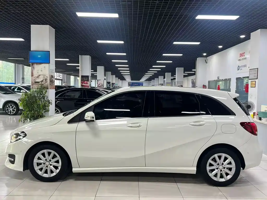 Mercedes-Benz B-Class 2016