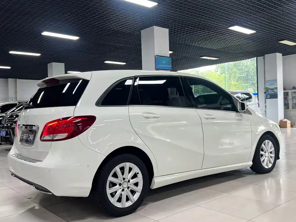 Mercedes-Benz B-Class 2016