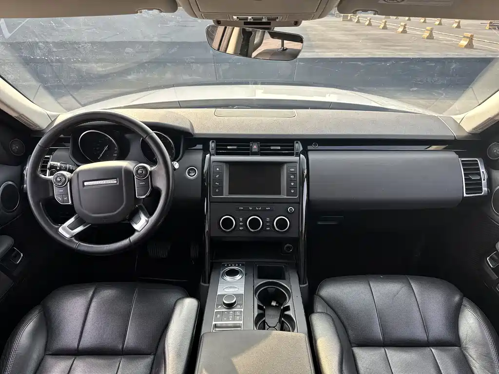 Land Rover Discovery 2018 — фото 6