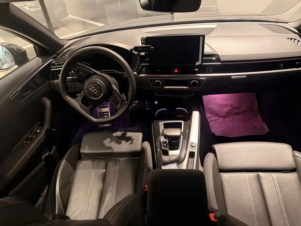 Audi A4L 2023