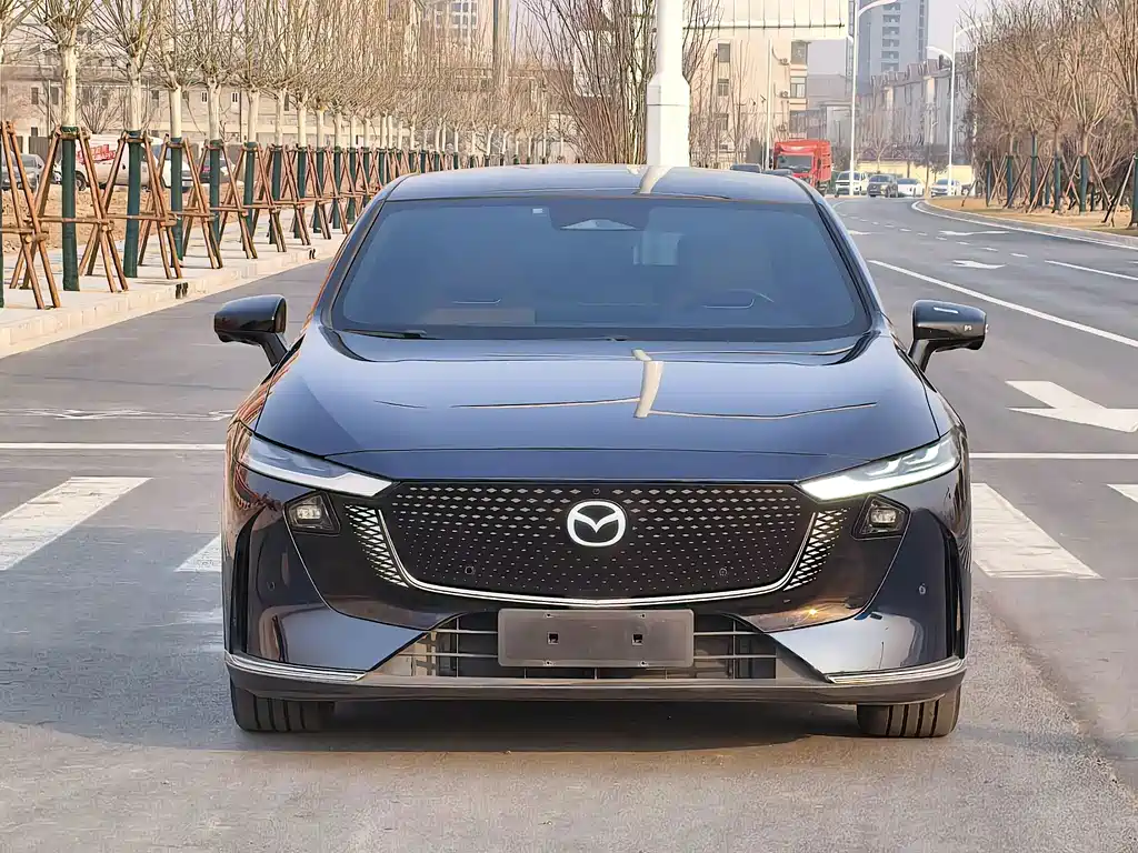 Mazda EZ-6 2025