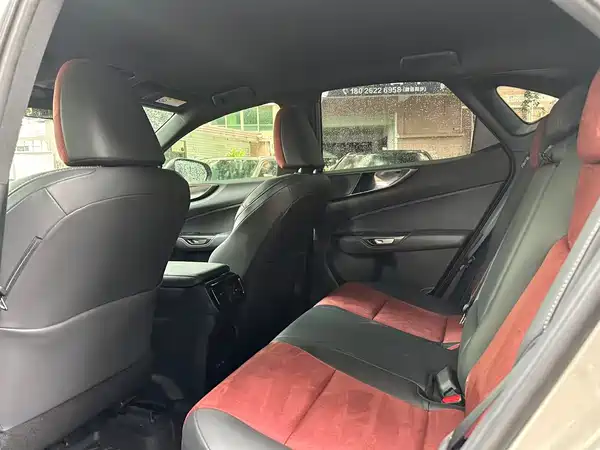 Lexus NX 2025