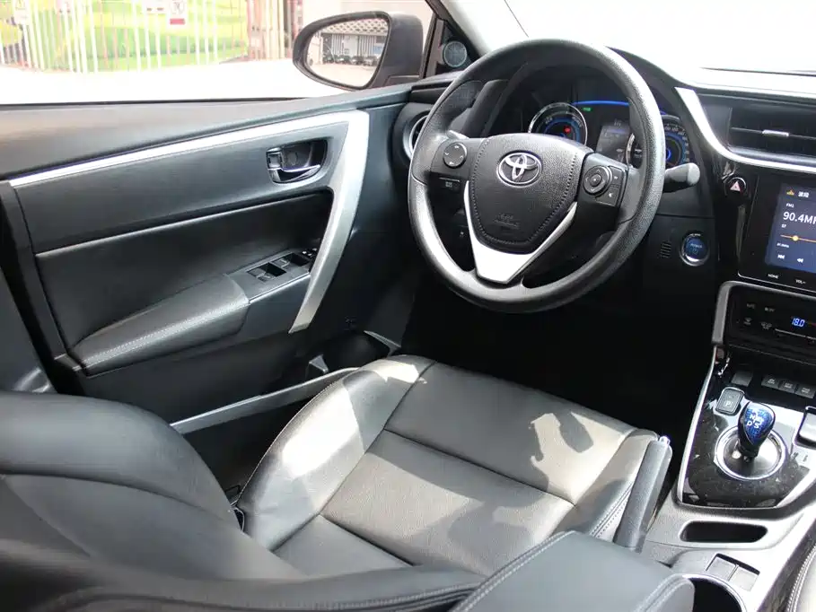 Toyota Corolla 2019 — фото 13