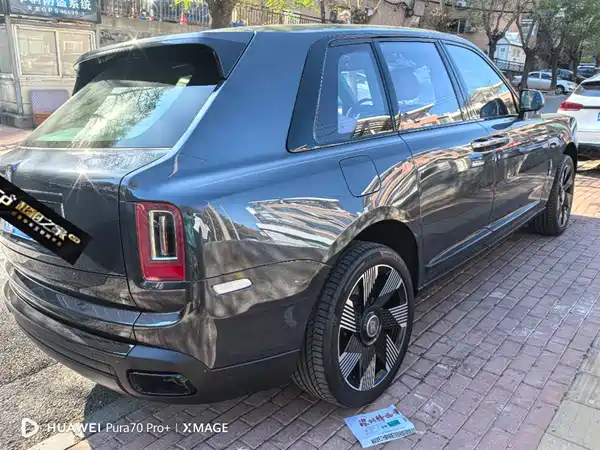 Rolls-Royce Cullinan 2024