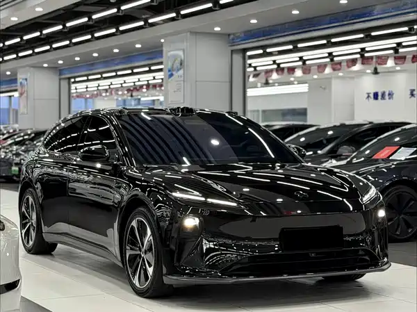 NIO ET5T 2024