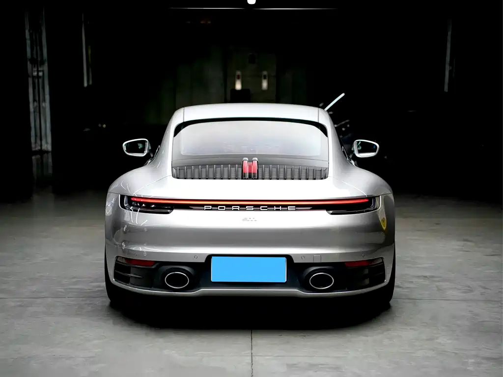 Porsche 911 2023 — фото 5