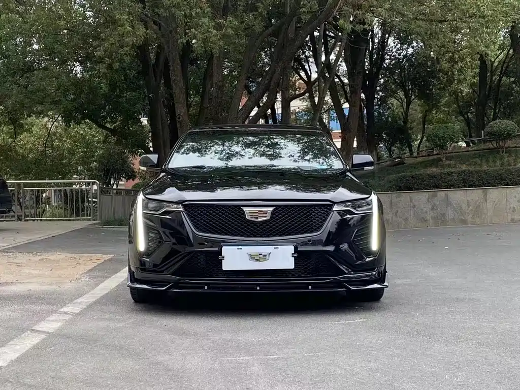 Cadillac CT4 2021 — фото 2
